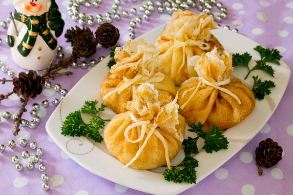 Блинные мешочки: Три рецепта на Новый год