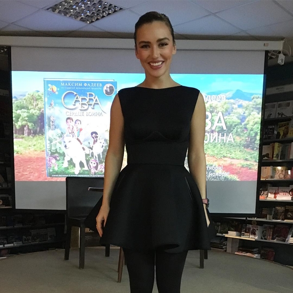 Солистка группы Serebro показала откровенный снимок