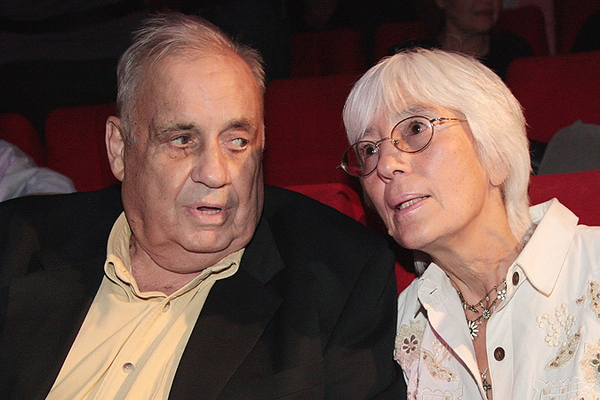 Умер Рязанов: Жены культового режиссера