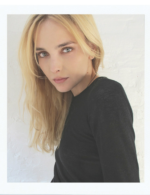 Украинская модель Снежана Онопко запустила благотворительный проект