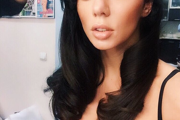 instagram.com/annasedokova