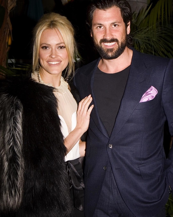 Максим Чмерковский сделал предложение своей возлюбленной