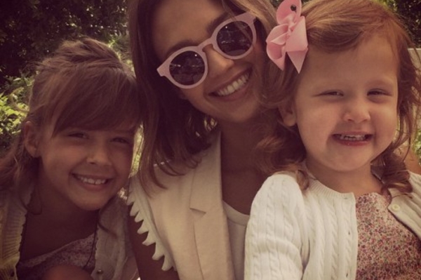 instagram.com/jessicaalba