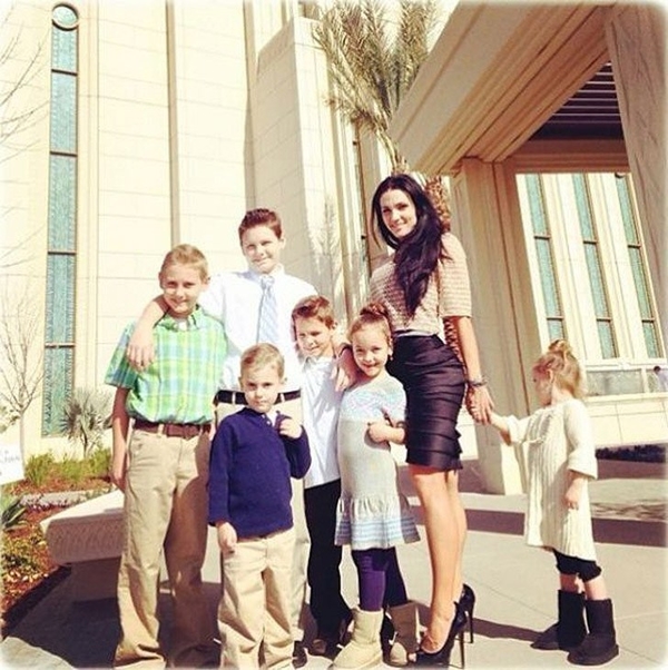 Фото дня: Мама шестерых детей удивила мир