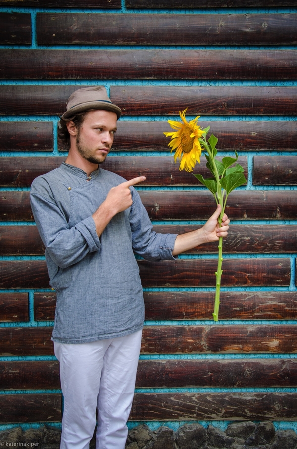 Экс-участник Голоса Феликс Шиндер: Вакарчук каждому из своих подопечных дал советы