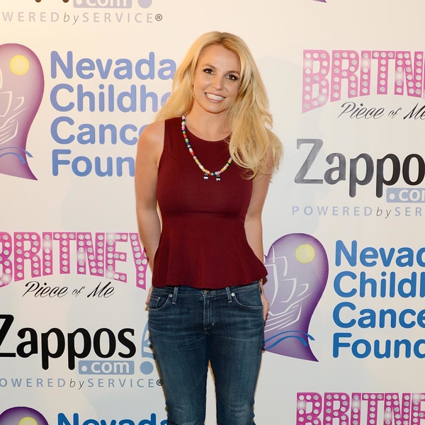 Похудевшая Бритни Спирс похвасталась плоским животиком