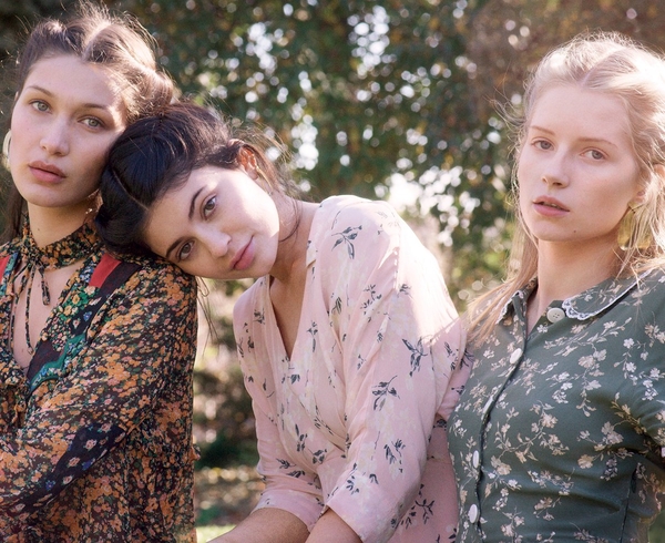 Младшие сестры Дженнер, Хадид и Мосс снялись в фотосессии для Vogue