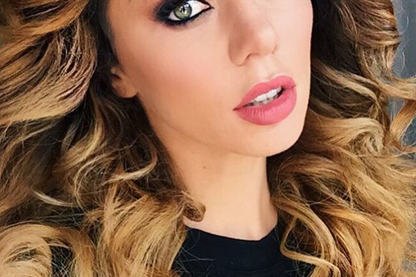 instagram.com/annasedokova