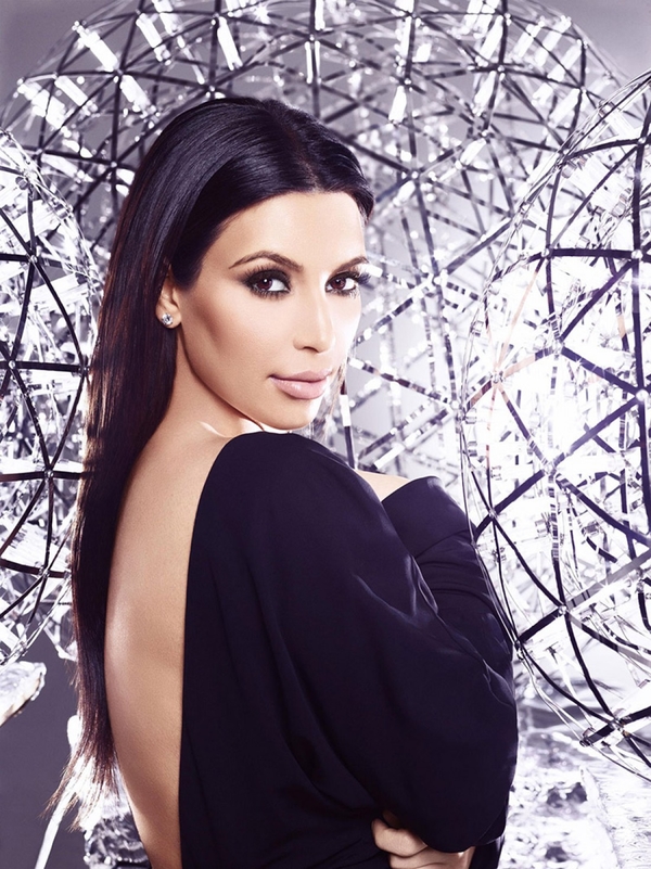 Как две капли: Двойник Ким Кардашян похожа на нее, как близнец