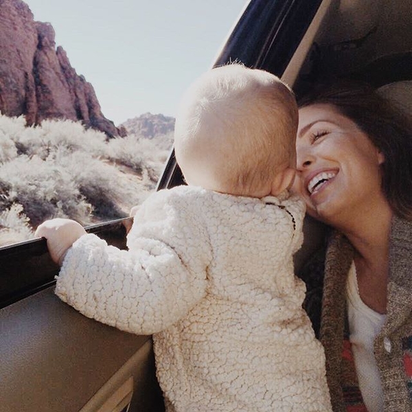 Фото дня: Путешествовать с мамой