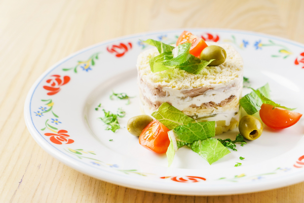 Слоеный салат: Три идеи к Новому году