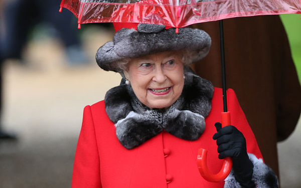 Рождество: Королевская семья посетила церковную службу