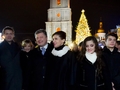 Петр Порошенко с семьей посетил новогоднюю ярмарку в Киеве