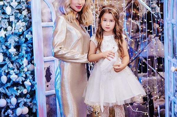 instagram.com/lobodaofficial