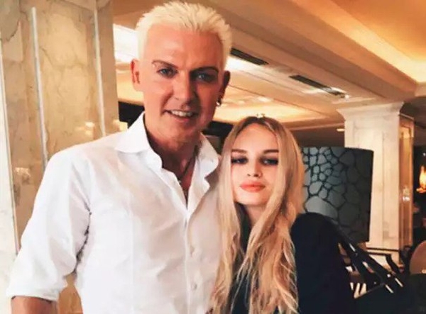 51-летний лидер группы Scooter встречается с 19-летней студенткой