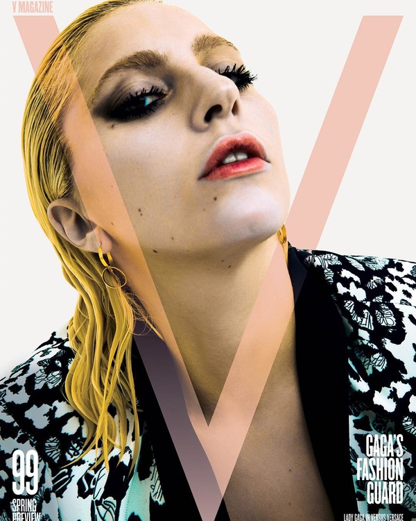 Любовь ради благотворительности: Gaga и Кинни позировали обнаженными