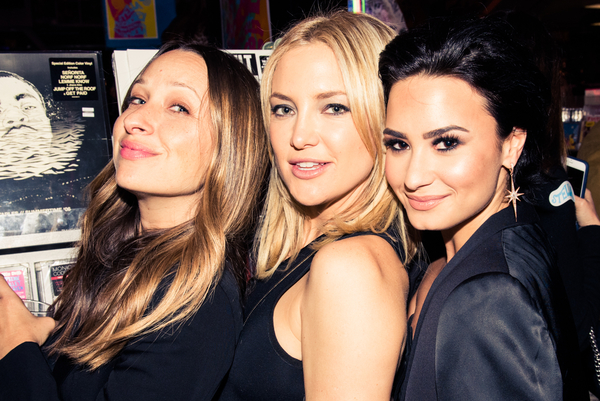 Показ Stella McCartney: Самые стильные образы звездных гостей