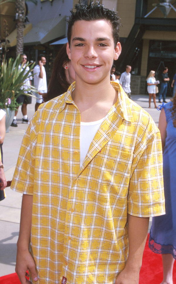 31-летний актер сериала Джерси найден мертвым в собственном доме