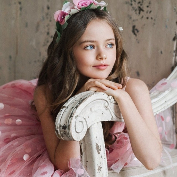 Малышка на миллион: Стильные образы Кристины Пименовой