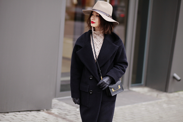 10 вопросов модному блогеру: Соня Карамазова