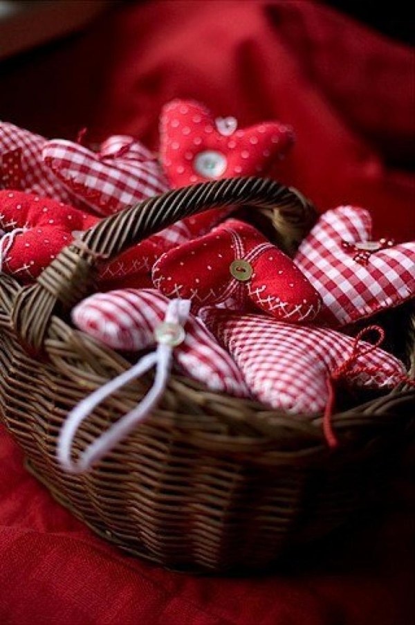 День святого Валентина: Шьем тильду в форме сердечка