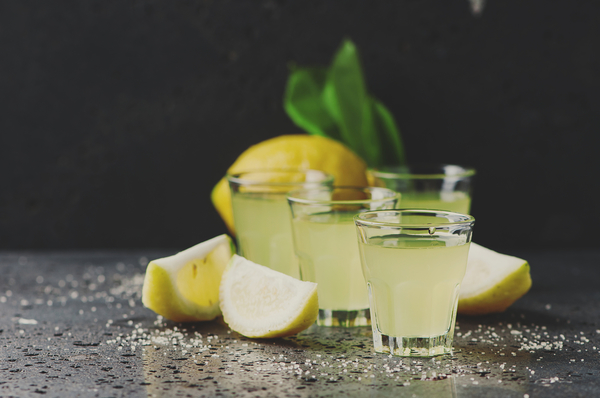 Как приготовить лимончелло: Три вкусные идеи