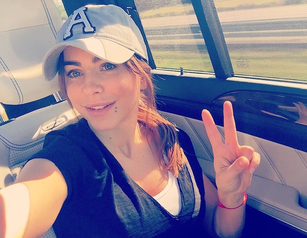 Ани Лорак проехалась с мужем в метро