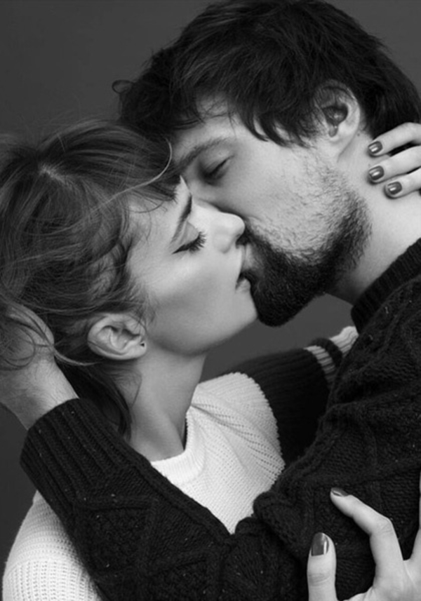 Возлюбленная Данилы Козловского переехала к нему жить