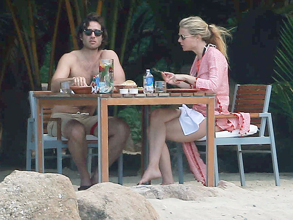 Гвинет Пэлтроу устроила отдых с экс-бойфрендом в Мексике