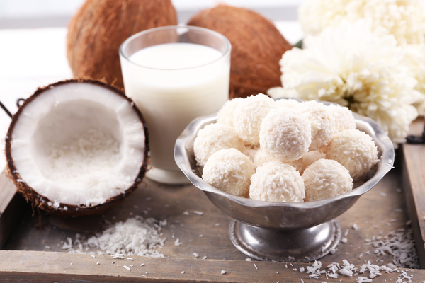 Домашние конфеты Рафаэлло: ТОП-3 рецепта