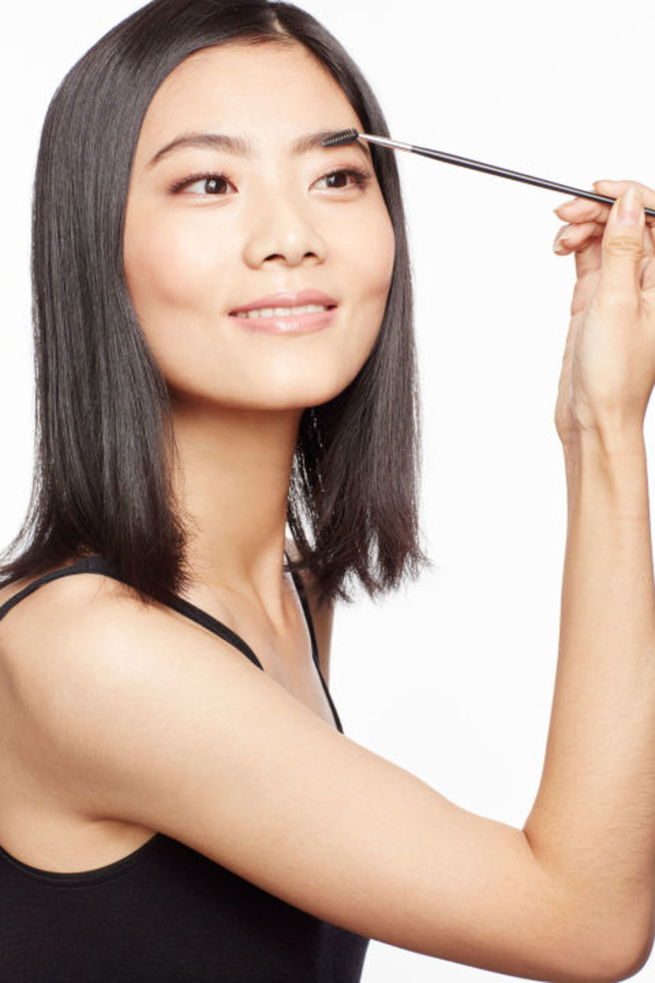 Как сделать объемные брови за 10 минут: Мастер-класс