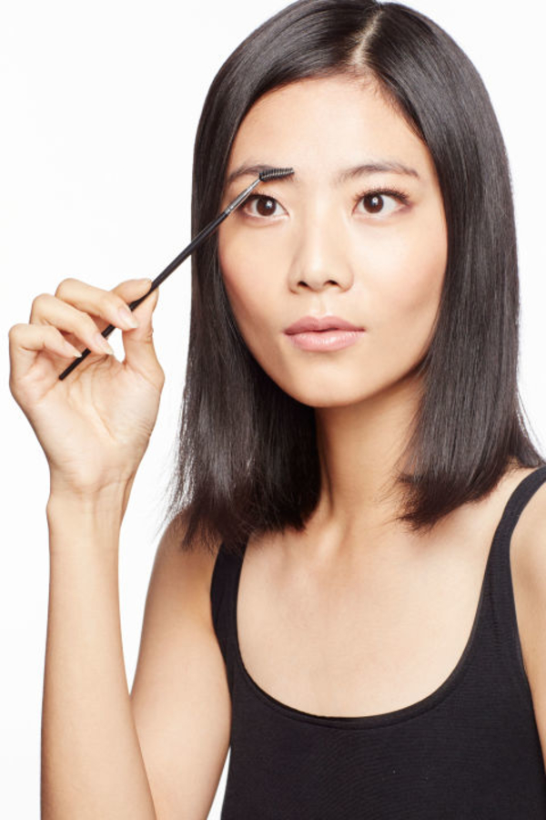 Как сделать объемные брови за 10 минут: Мастер-класс