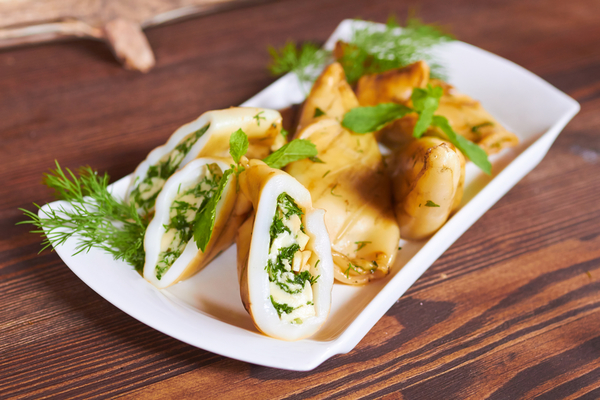 Фаршированные кальмары: Три вкусные идеи