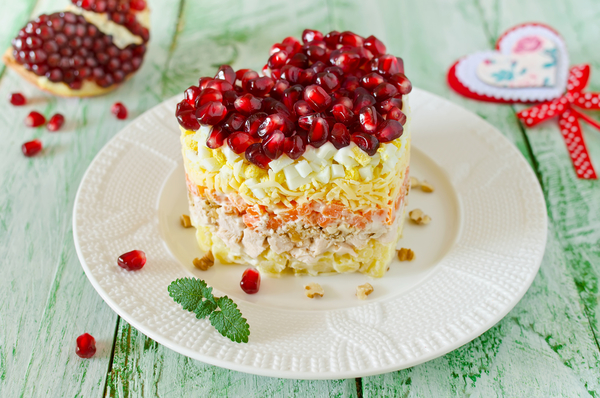 Рецепты на День Валентина: ТОП-3 салата в виде сердца