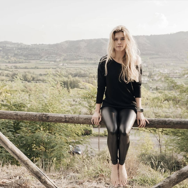 Вера Брежнева показала подросшую младшую дочь