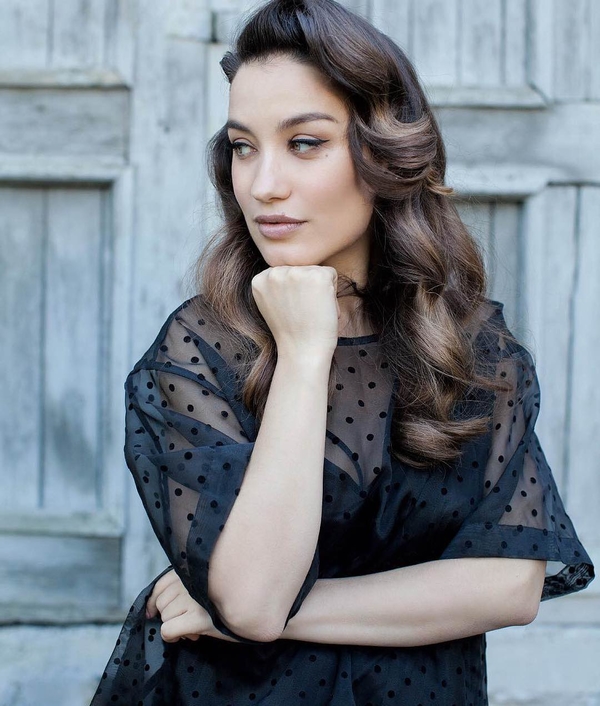 Виктория Дайнеко показала мужа в своем новом клипе