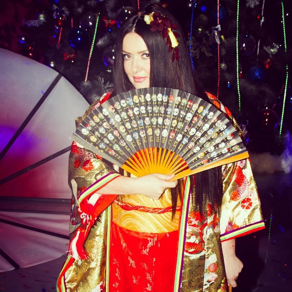 Могилевская читает философскую литературу и посещает лекции "йогов"