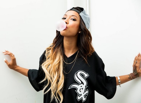 Прически для путешествий: простые и стильные варианты