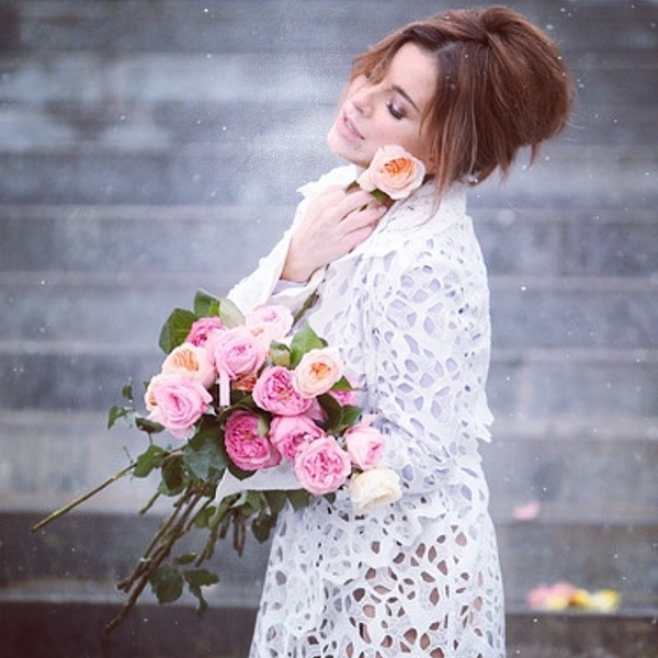 Ани Лорак в новом клипе показала, как нужно отпускать любимых