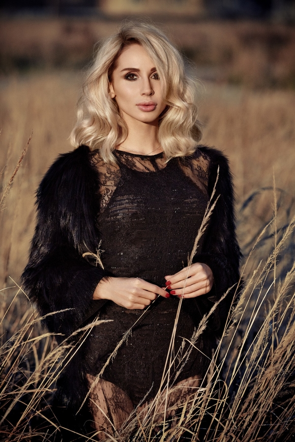 В новом клипе LOBODA бросит вызов Ван Дамму