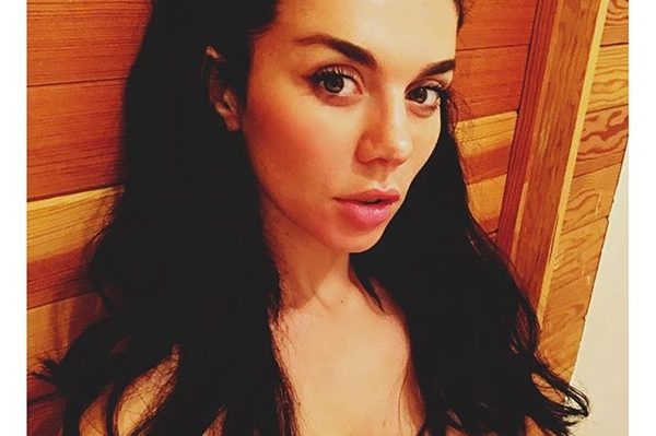 instagram.com/annasedokova