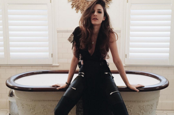 instagram.com/eleonoracarisi