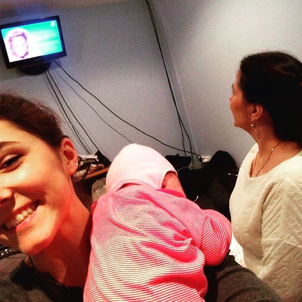 Тоня Матвиенко показала фото с обеими дочками