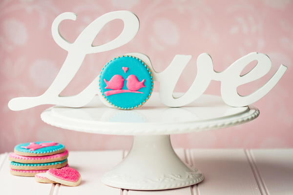 День святого Валентина: как украсить стол сладостями