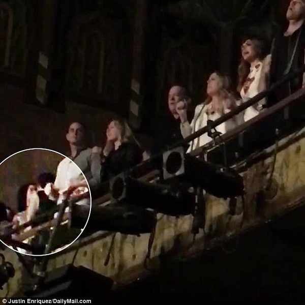 Орландо Блум страстно целовался с Кэти Перри