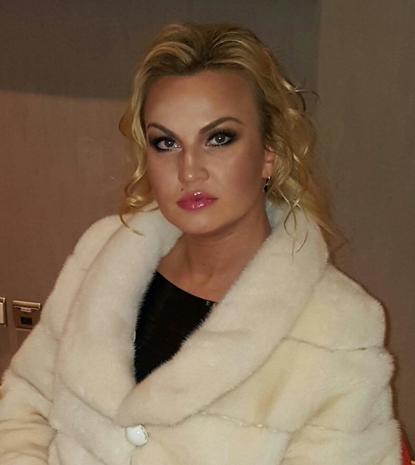 У мамы Камалии угнали машину