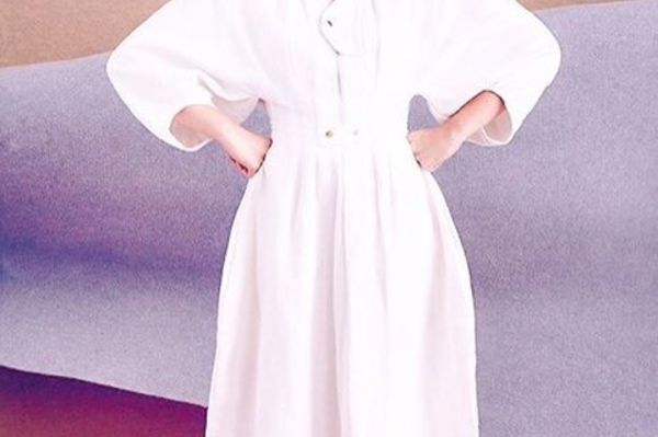 instagram.com/elizabetholsenig