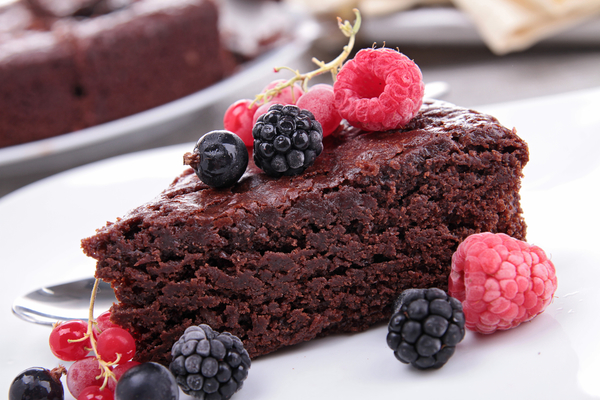 Шоколадный пирог с творожной начинкой в мультиварке
