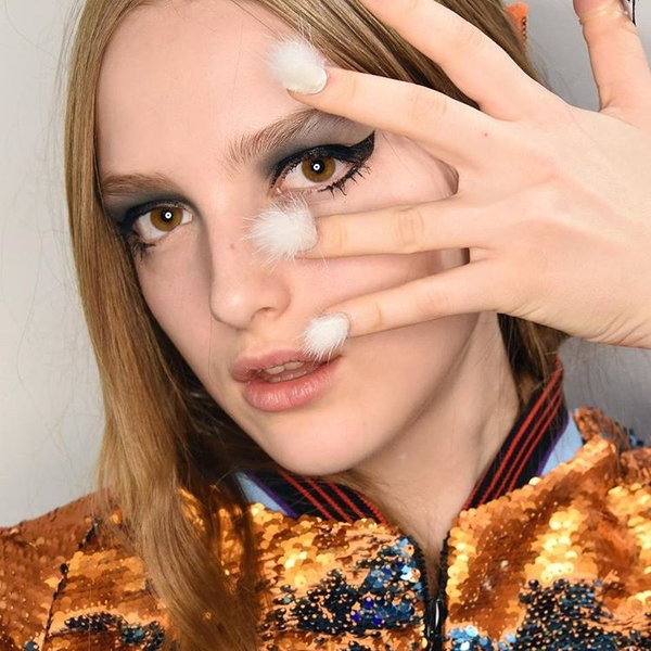 Модный маникюр 2016: меховые ногти