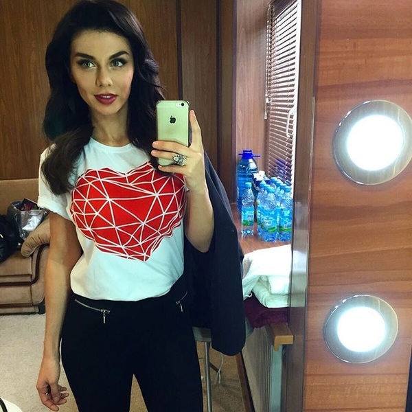 Анна Седокова показала новую серию своего семейного реалити-шоу